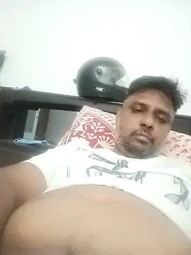 Snapshot of jemes21in chatting on November 15, 2025, 6:04 pm jemes21in online show from November 15, 2025, 6:04 pm