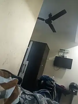 Snapshot of jemes21in chatting on November 19, 2025, 9:42 am jemes21in online show from November 19, 2025, 9:42 am