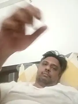 Snapshot of jemes21in chatting on March 26, 2026, 8:03 pm jemes21in online show from March 26, 2026, 8:03 pm