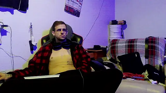 Snapshot of JamesMichael88 chatting on February 24, 2025, 5:42 pm JamesMichael88 online show from February 24, 2025, 5:42 pm