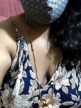 Snapshot of Rathi22 chatting on November 10, 2025, 2:49 pm Rathi22 online show from November 10, 2025, 2:49 pm