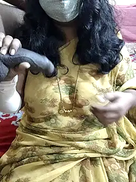 Snapshot of Rathi22 chatting on January 7, 2026, 2:52 pm Rathi22 online show from January 7, 2026, 2:52 pm