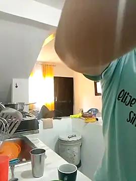 Snapshot of Lian_Noath chatting on February 18, 2025, 1:00 pm Lian Noath online show from February 18, 2025, 1:00 pm