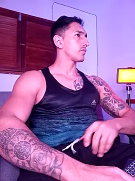 Joylopez fit online show from November 3, 2025, 3:35 pm