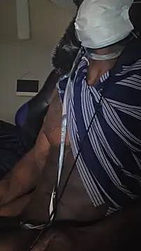 Snapshot of dominatingblacklove chatting on January 6, 2026, 4:32 pm dominatingblacklove online show from January 6, 2026, 4:32 pm