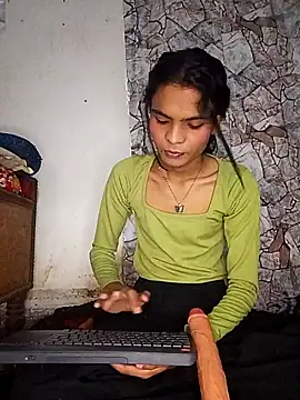 Snapshot of Enna_Zarza_ chatting on October 27, 2025, 6:28 am Enna Zarza online show from October 27, 2025, 6:28 am