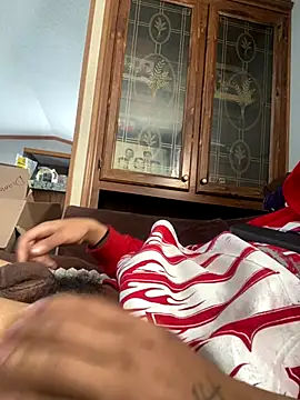 Snapshot of ivogih chatting on December 21, 2025, 7:43 pm ivogih online show from December 21, 2025, 7:43 pm