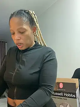 Thando04 online show from February 5, 2026, 5:39 pm