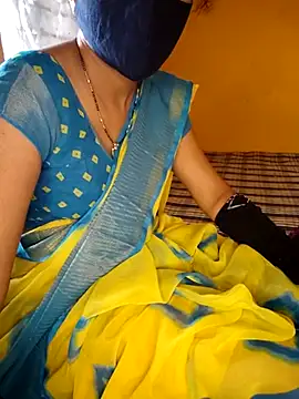 lovelygirl4567 online show from February 24, 2025, 5:00 am