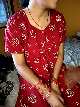 lovelygirl4567 online show from October 6, 2025, 3:48 am