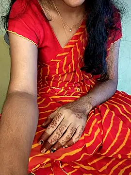 lovelygirl4567 online show from October 17, 2025, 4:37 am