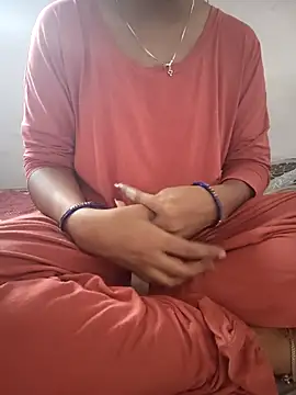 lovelygirl4567 online show from April 17, 2026, 6:27 am