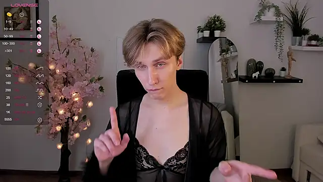 Adrian Di online show from March 2, 2025, 4:32 pm