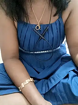 Tamil Vishalini online show from November 17, 2025, 4:51 am