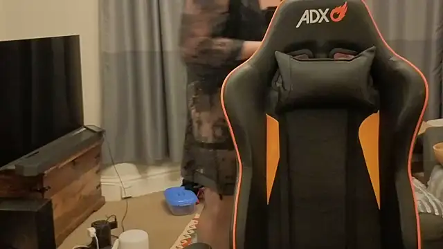 Snapshot of NaughtyCatherineClimax74 chatting on December 21, 2025, 10:39 pm NaughtyCatherineClimax74 online show from December 21, 2025, 10:39 pm