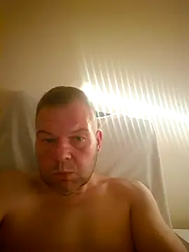 maxmario3 online show from June 11, 2026, 9:46 pm