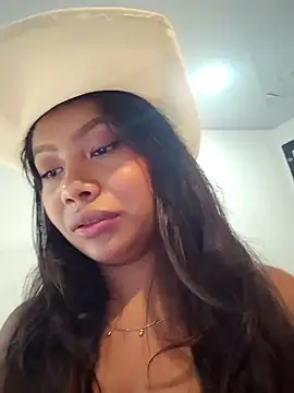 Snapshot of PaulaOrtiz_1 chatting on February 27, 2026, 12:49 pm PaulaOrtiz 1 online show from February 27, 2026, 12:49 pm