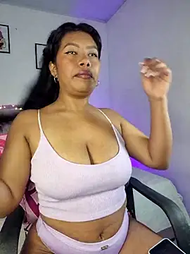 PaulaOrtiz 1 online show from May 15, 2026, 12:45 pm