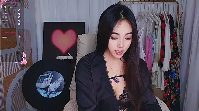 Snapshot of xiaotiantian-76 chatting on November 20, 2025, 4:12 am xiaotiantian-76 online show from November 20, 2025, 4:12 am