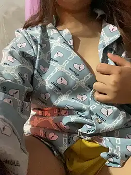 feng-a online show from January 5, 2025, 8:31 pm