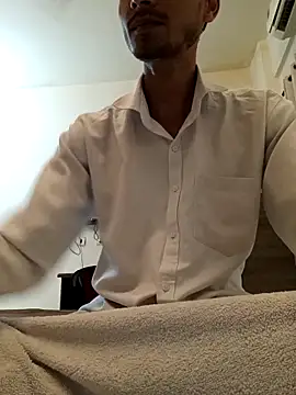 Snapshot of Tarun_0026 chatting on September 11, 2025, 2:39 pm Tarun 0026 online show from September 11, 2025, 2:39 pm