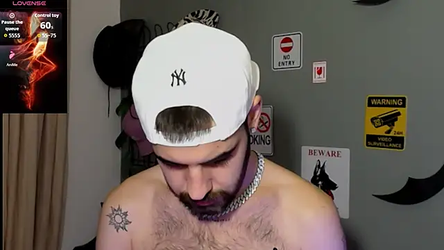 HairyRobxxx online show from January 12, 2026, 6:02 pm