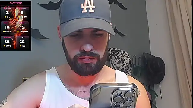 Snapshot of HairyRobxxx chatting on February 1, 2026, 7:23 pm HairyRobxxx online show from February 1, 2026, 7:23 pm