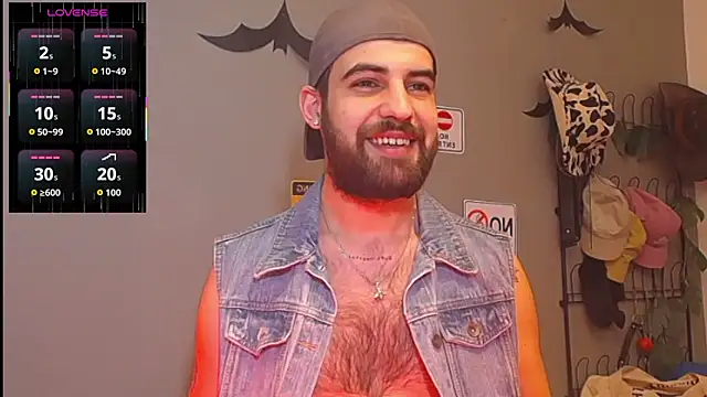 Snapshot of HairyRobxxx chatting on February 7, 2026, 6:44 pm HairyRobxxx online show from February 7, 2026, 6:44 pm