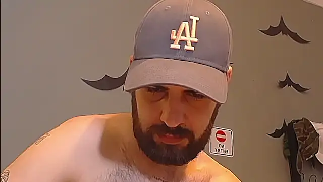 Snapshot of HairyRobxxx chatting on February 11, 2026, 5:34 am HairyRobxxx online show from February 11, 2026, 5:34 am