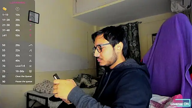 Snapshot of fuckkboy101 chatting on January 9, 2025, 3:47 am fuckkboy101 online show from January 9, 2025, 3:47 am