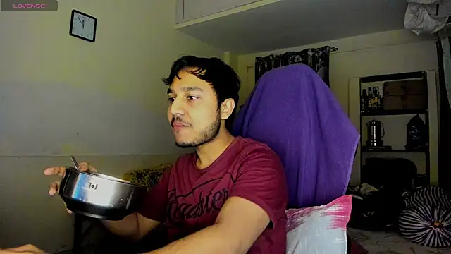 Snapshot of fuckkboy101 chatting on February 20, 2025, 6:13 pm fuckkboy101 online show from February 20, 2025, 6:13 pm