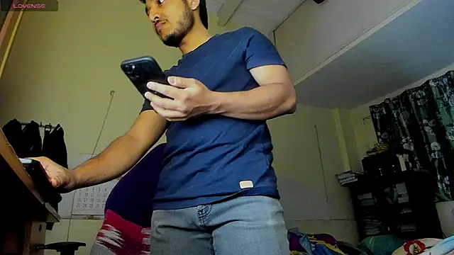 Snapshot of fuckkboy101 chatting on February 25, 2025, 5:04 pm fuckkboy101 online show from February 25, 2025, 5:04 pm