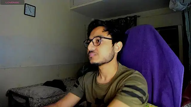 Snapshot of fuckkboy101 chatting on March 9, 2025, 11:14 am fuckkboy101 online show from March 9, 2025, 11:14 am