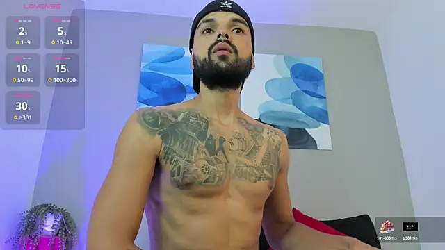 Snapshot of Emilio_Wolf chatting on March 13, 2025, 9:05 pm Emilio Wolf online show from March 13, 2025, 9:05 pm