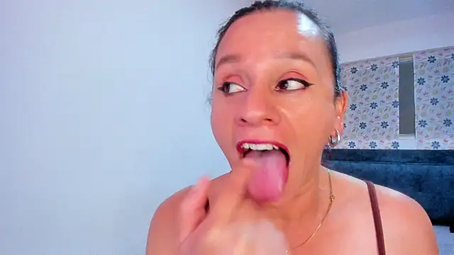 Snapshot of sofi_saliva2511 chatting on March 31, 2026, 8:31 pm sofi saliva2511 online show from March 31, 2026, 8:31 pm
