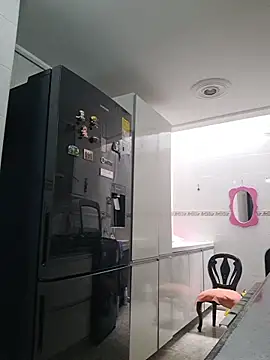 karina warthon online show from February 27, 2026, 5:24 pm