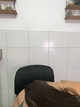 katy handerson online show from November 30, 2025, 3:16 pm