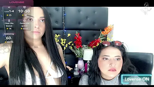 Snapshot of Carolaine01 chatting on March 18, 2025, 10:04 pm Carolaine01 online show from March 18, 2025, 10:04 pm