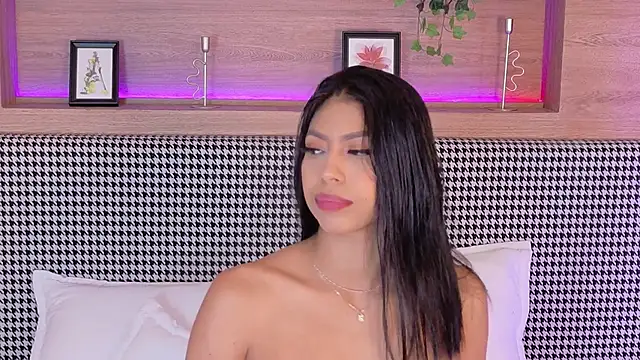 AbieHills online show from March 13, 2025, 2:12 pm