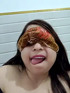 shreya1765 online show from January 31, 2025, 2:17 pm