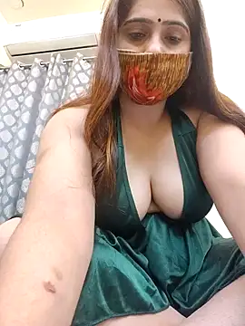 shreya1765 online show from November 25, 2025, 10:37 am