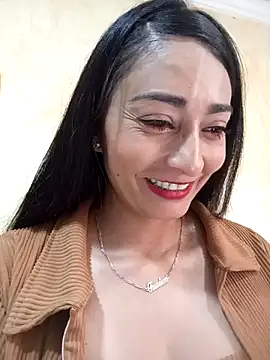 BELLA--26 online show from February 3, 2025, 9:07 pm