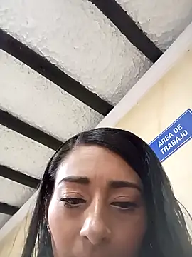 BELLA--26 online show from February 4, 2025, 3:04 pm