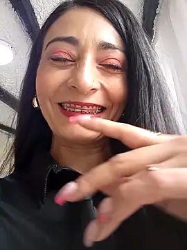 BELLA--26 online show from February 28, 2025, 3:26 pm