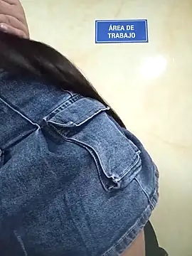 BELLA--26 online show from March 10, 2025, 2:26 pm