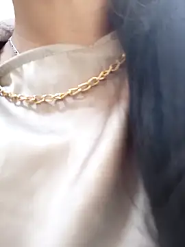 BELLA--26 online show from March 12, 2025, 2:45 pm