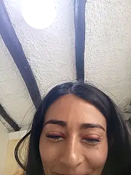 BELLA--26 online show from March 18, 2025, 8:04 pm