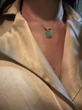 BELLA--26 online show from October 18, 2025, 1:34 pm