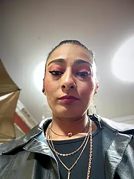 BELLA--26 online show from October 20, 2025, 2:06 pm