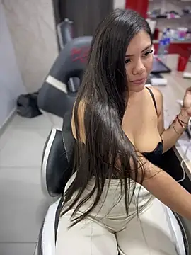 Snapshot of lia_ros chatting on February 6, 2025, 8:39 am lia ros online show from February 6, 2025, 8:39 am